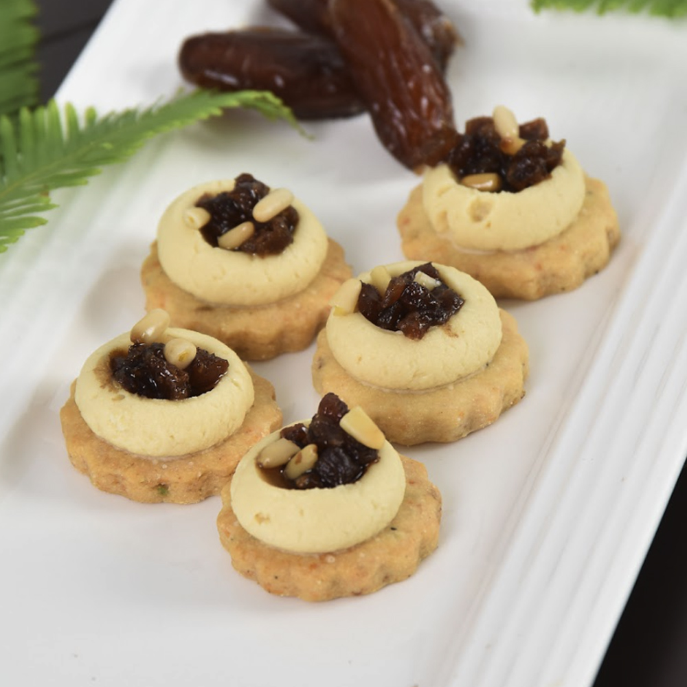 Date Hummus Bites